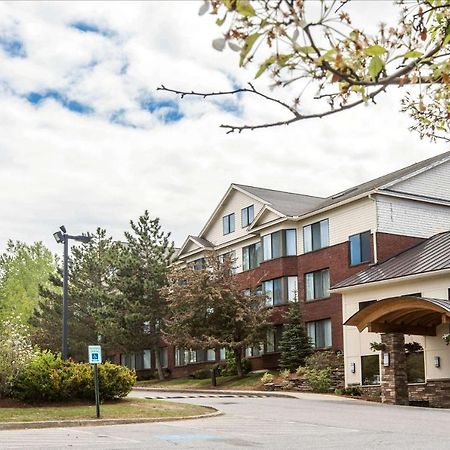 Comfort Suites South Burlington Near University Bagian luar foto