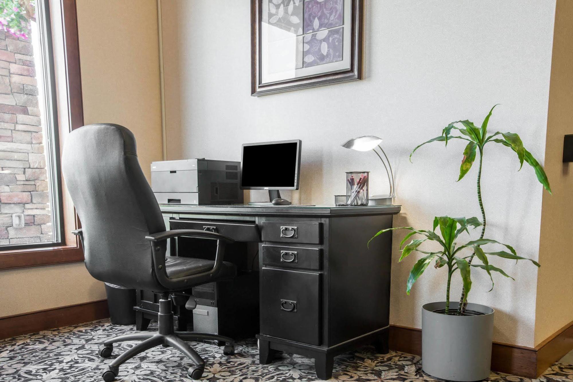 Comfort Suites South Burlington Near University Bagian luar foto