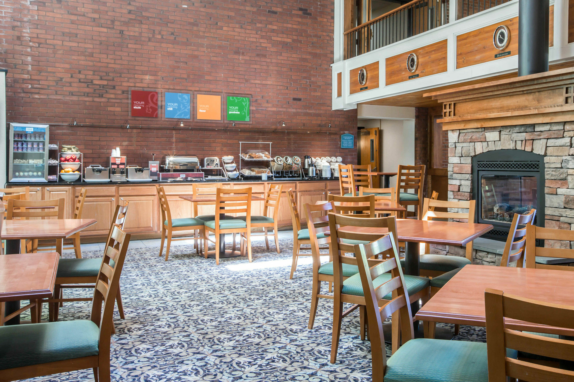Comfort Suites South Burlington Near University Bagian luar foto